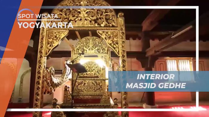 Mimbar Menyerupai Singgasana Raja, Interior Megah Masjid Gedhe Kauman Yogyakarta 