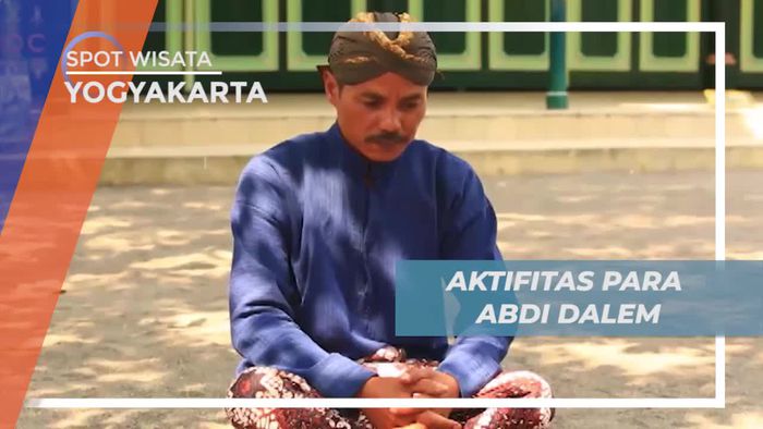 Melihat Keseharian Abdi Dalem di Keraton Yogyakarta 