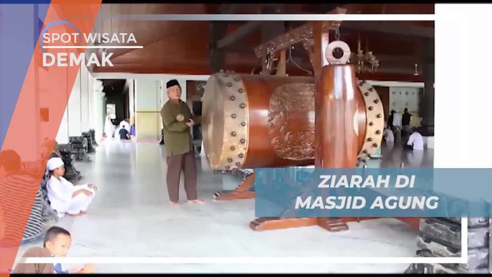 Tak Pernah Sepi Pengunjung, Pengalaman Ziarah di Masjid Agung Demak
