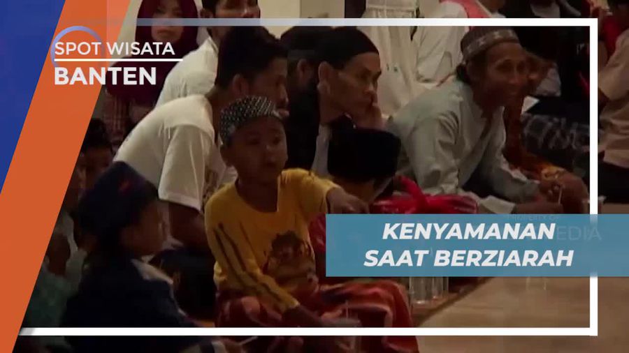 Melihat Ramainya Suasana Pengajian Malam di Masjid Agung Banten