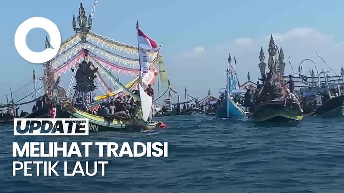 Kemeriahan Tradisi Petik Laut di Desa Padelegan Pamekasan