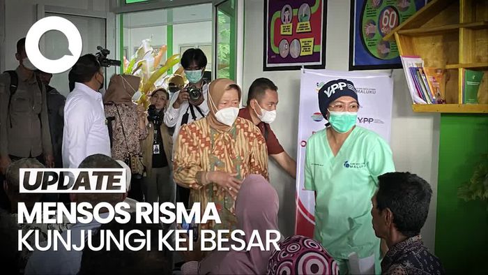Kunjungi Kei Besar, Mensos Risma Gelar Bakti Sosial ke Masyarakat