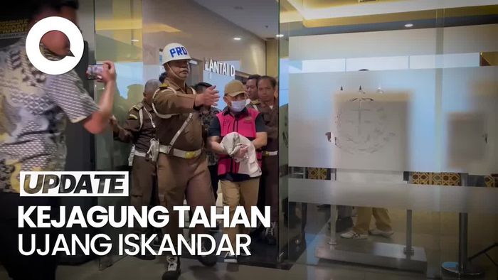Penampakan Anggota DPR Ujang Iskandar Jadi Tahanan Kejagung