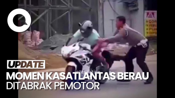 Detik-detik Kasatlantas Polres Berau Ditabrak Pemotor saat Operasi Patuh