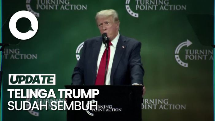 Trump Pamer Sudah Lepas Perban di Telinga yang Kena Tembak