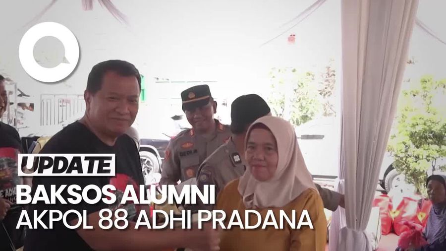Alumni Akpol 88 Adhi Pradana Bagikan Ratusan Paket Sembako di Megamendung