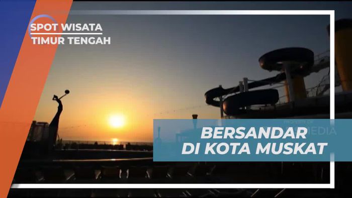 Kapal Bersandar di Kota Muskat, Ibukota Oman Timur Tengah