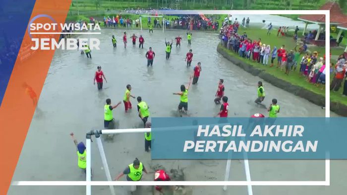 Kemeriahan di Arena Permainan Polo Lumpur Ledokombo Jember