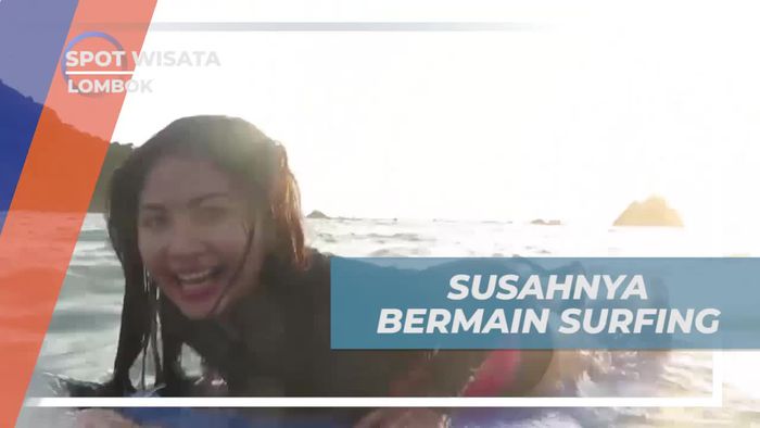 Ombak Tidak Terlalu Besar, Cocok Untuk Surfer Pemula di Pantai Selong Belanak Lombok
