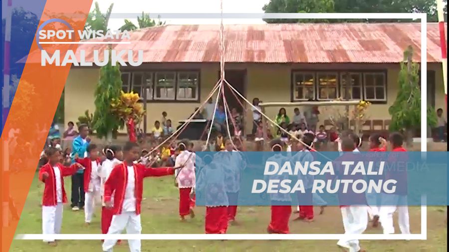 Melihat Traian Tradisional Dansa Tali di Desa Rutong, Maluku