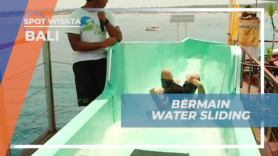 Seru-seruan, Bermain Water Sliding Meluncur ke Laut, Bali
