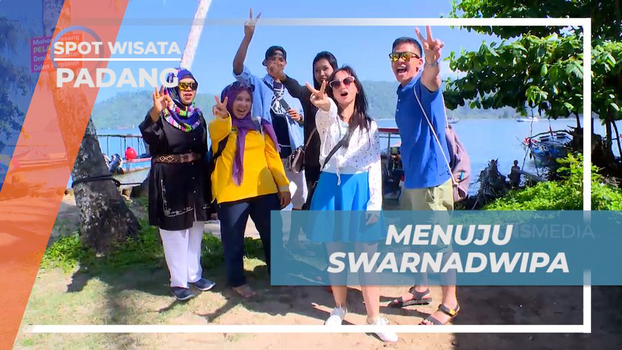 Menikmati Indahnya Pemandangan Laut dari Atas Kapal Kayu Menuju Pulau Suwarnadwipa, Padang