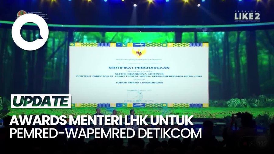 Pemred-Wapemred detikcom Raih Penghargaan dari Menteri LHK