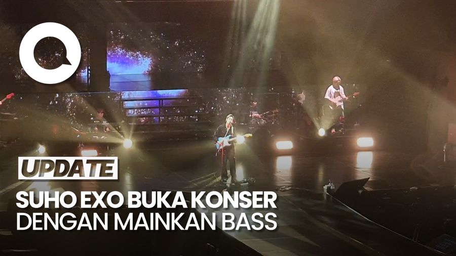 Tampil Keren, SUHO EXO Buka Konser dengan Mainkan Bass