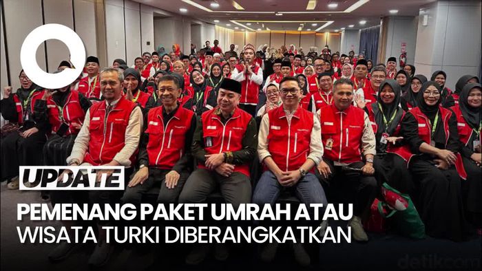 Transmart Berangkatkan 100 Pemenang Paket Umrah-Wisata Turki Gratis