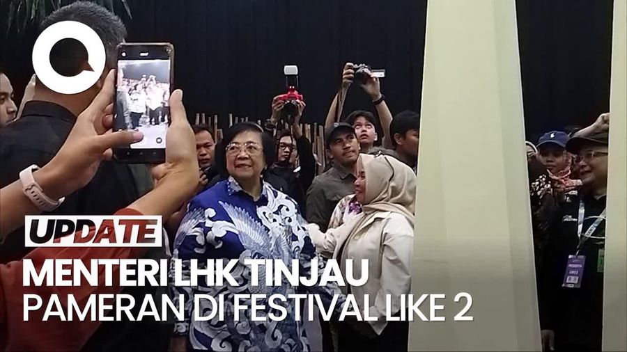 Momen Menteri LHK Tinjau Pameran Festival LIKE 2 Bareng Pemred detikcom