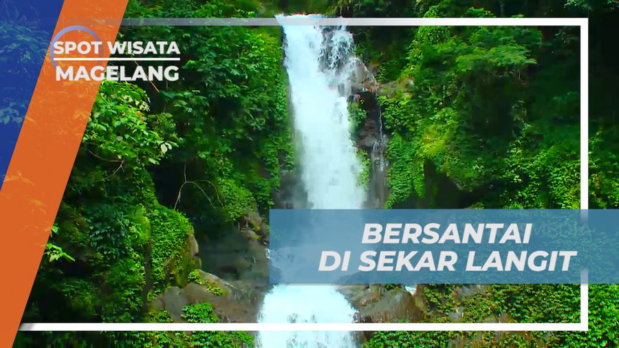 Menikmati Bersantai dengan Floaties di kolam Alami Air Terjun Sekar Langit, Magelang