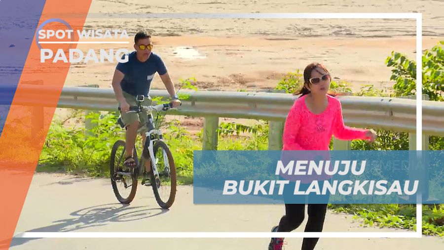 Kumpulkan Tenaga Taklukkan Jalan Menanjak Menuju Puncak Bukit Langkisau, Padang