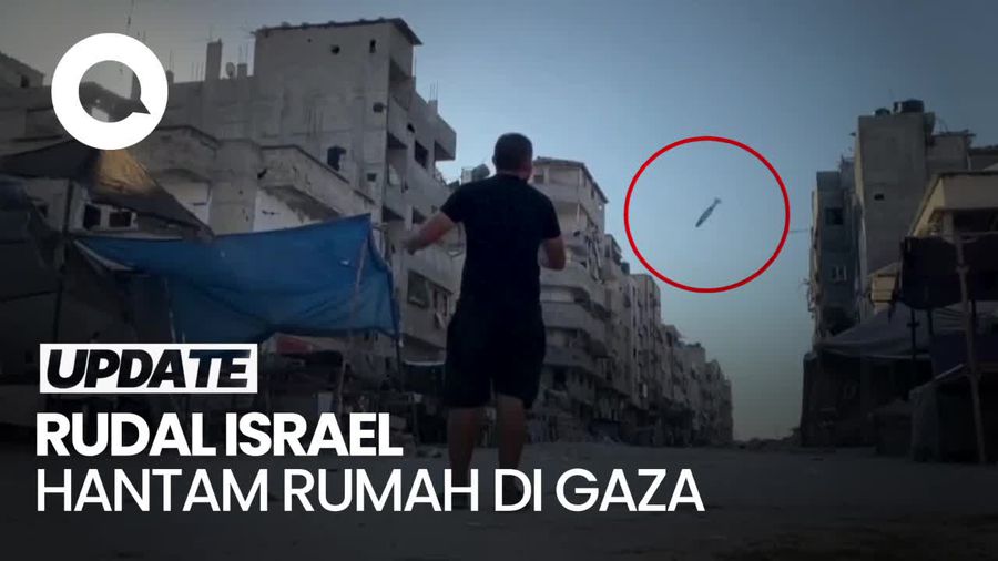 Detik-detik Rudal Israel Jatuh di Depan Seorang Warga Palestina