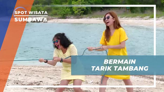 Adu Tangkas Bermain Tarik Tambang di Tanjung Pasir Sumbawa