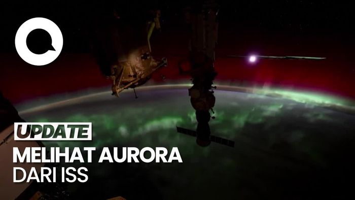 Pemandangan Menakjubkan dari ISS: Bulan Terbenam dalam Aliran Aurora