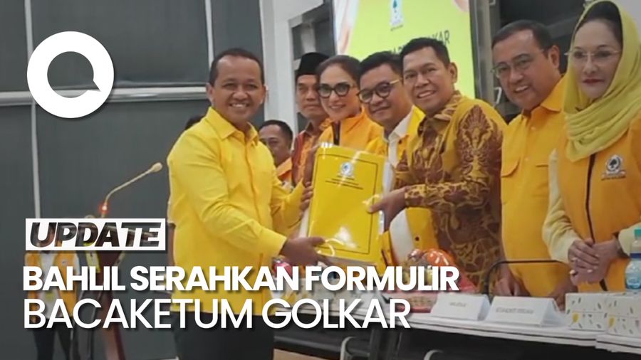 Momen Bahlil Lahadalia Serahkan Formulir Bacaketum Golkar