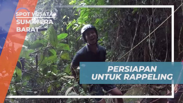 Persiapan Untuk Rappeling Seru di Air Terjun Sarasah Murai Sumatera Barat