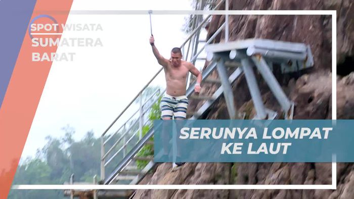 Menguji Keberanian Melompat Dari Atas Jembatan Pulau Sironjong Ketek Sumatera Barat