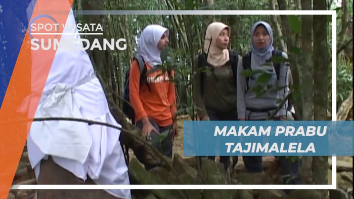 Puncak Gunung Bermenhir Besar, Makam Sang Prabu Yang Malang Melintang di Dunia Persilatan