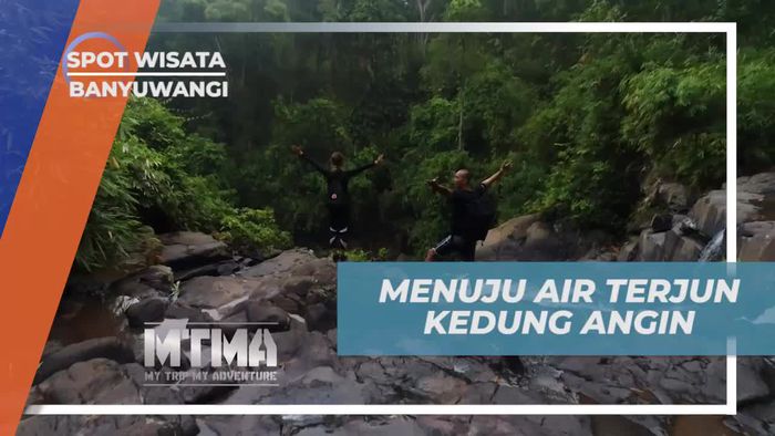 Melewati Hutan Dengan Pepohonan Rindang Menuju Air Terjun Kedung Angin Banyuwangi