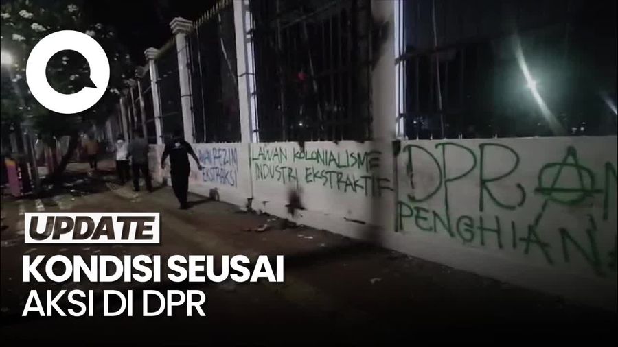 Penampakan DPR Seusai Demo: Banyak Coretan-Pagar Roboh