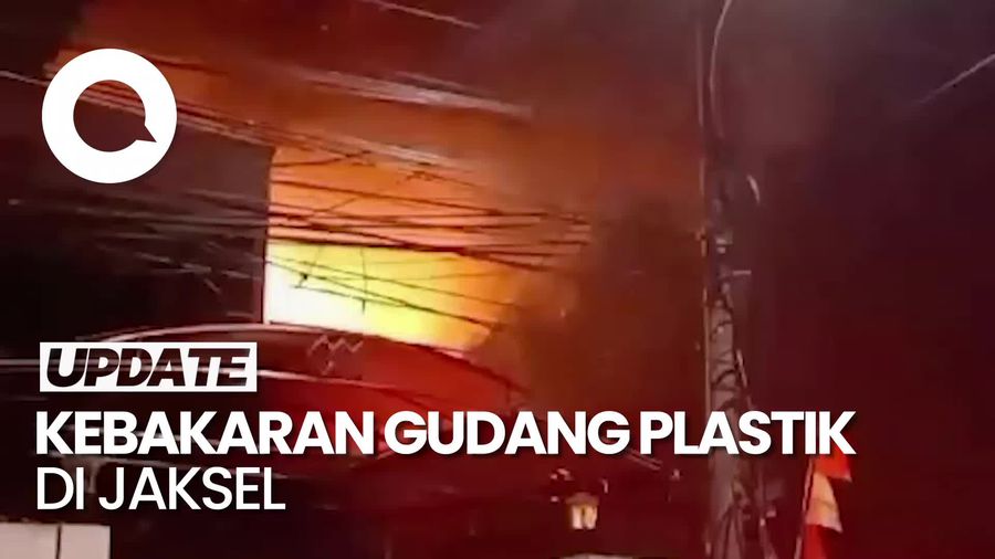 Gudang Plastik di Kebayoran Lama Terbakar, Diduga Gegara Korsleting