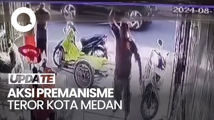 Aksi Preman Bawa Golok Aniaya Pemilik Toko di Medan Gegara Uang Bulanan