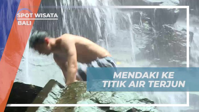 Berfoto dan Berdansa di Air Terjun Kanto Lampo Bali