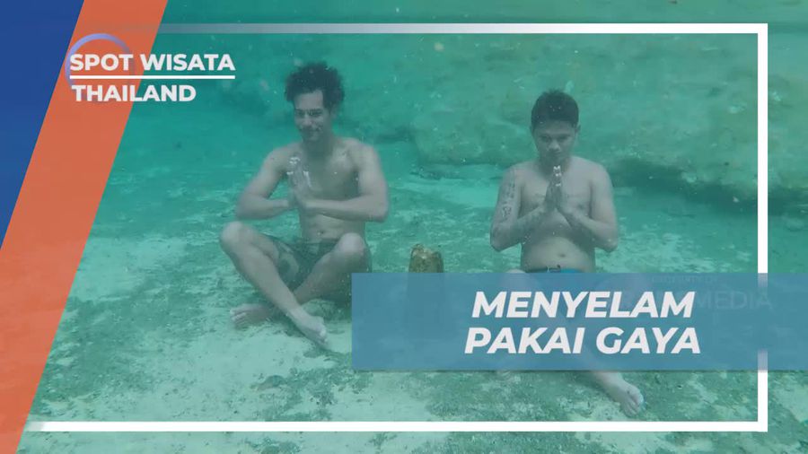 Berpose Seru Saat Menyelam di Emerald Pool Thailand