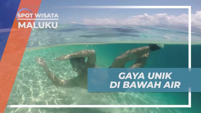 Berpose Unik di Bawah Laut Pulau Isau Maluku