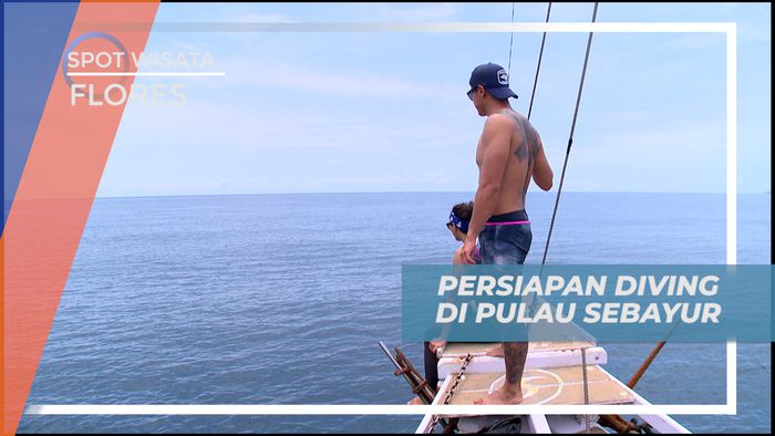 Persiapan Penyelaman Bawah Laut di Pulau Sebayur, Flores