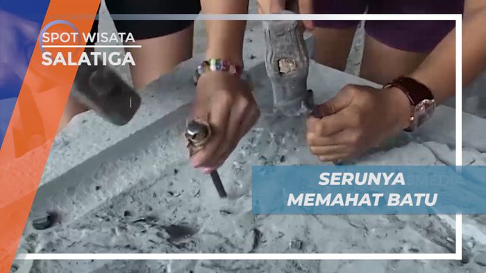 Keseruan Memahat Batu Besar di Blotongan Salatiga
