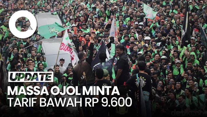 Massa Ojol Patung Kuda Tuntut Tarif Bawah Aplikasi Kembali ke Rp 9.600