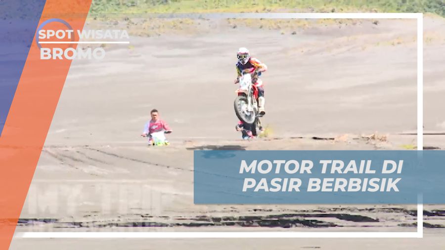 Berpetualang Seru, Taklukkan Luasnya Hamparan Pasir Naik Motor Trail, Bromo