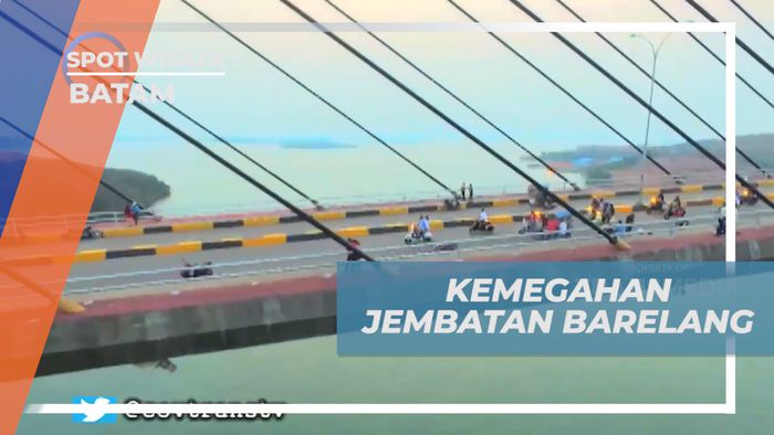 Serunya Naik Motor Vespa, Mengunjungi Megahnya Jembatan Barelang, Batam