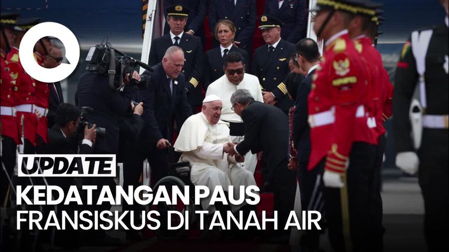 Melihat dari Dekat Kedatangan Paus Fransiskus di Bandara Soetta