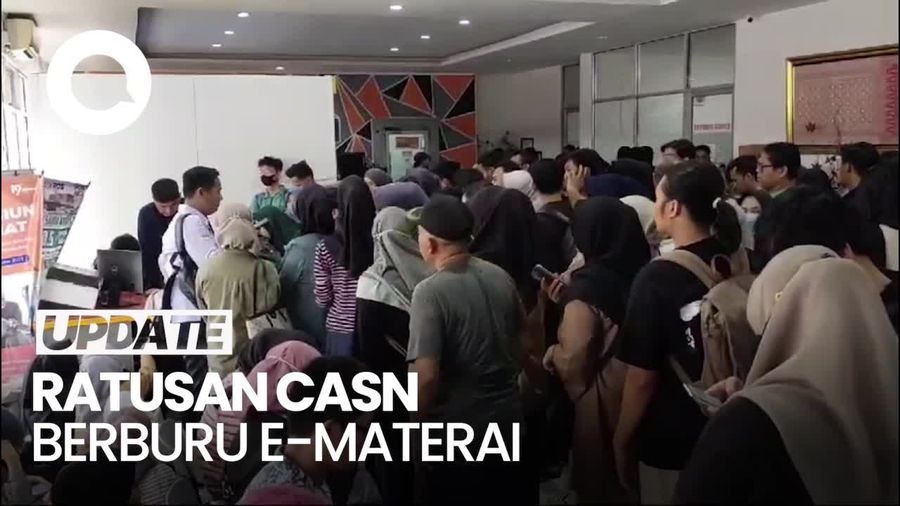 Ramai-ramai Pelamar CPNS Berburu e-Materai di Kantor Pos