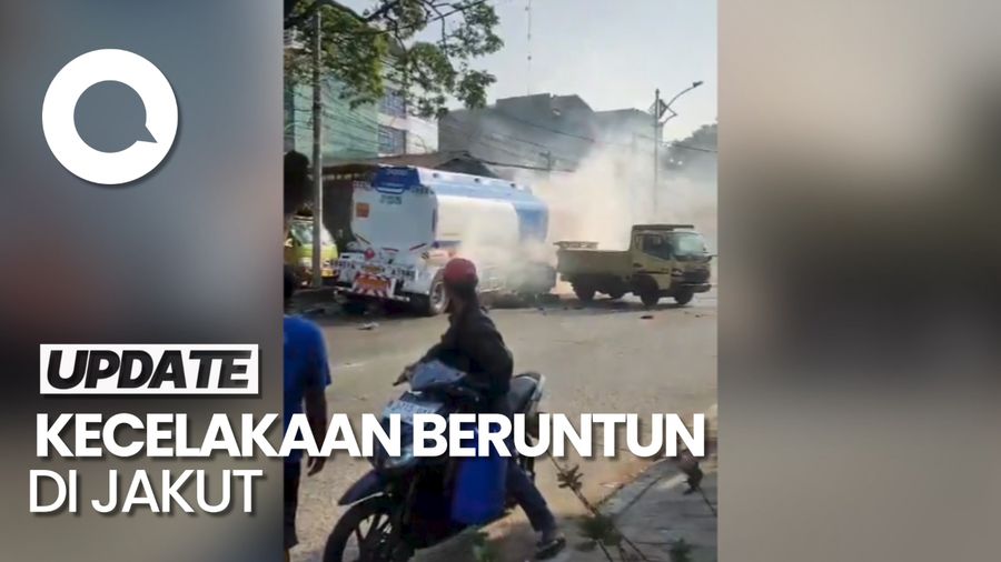 Penampakan Kecelakaan Beruntun Truk Tangki di Jakut