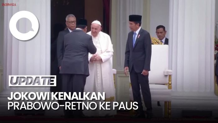 Momen Jokowi Kenalkan Prabowo dan Para Menterinya ke Paus Fransiskus