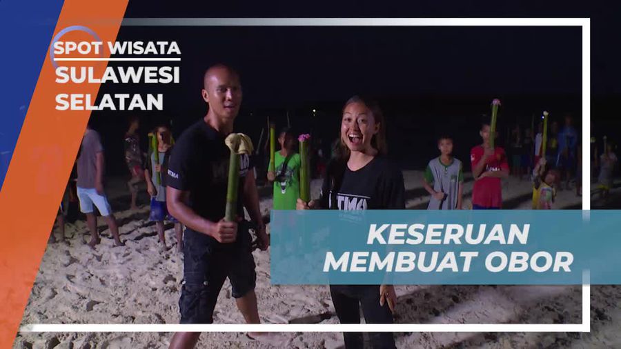 Bersama Anak-anak Membuat Obor di Pulau Gusung Sulawesi Selatan