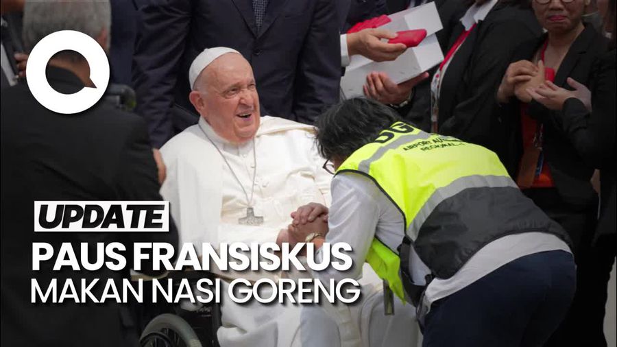 Ketua KWI Bocorkan Paus Fransiskus Pilih Makan Nasgor di Pesawat