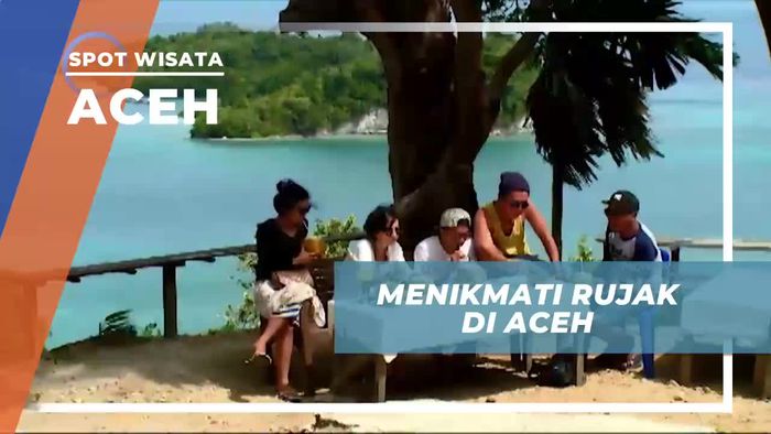 Menikmati Sensasi Segar Rujak di Aceh