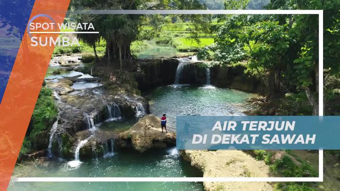 Berkunjung ke Air Terjun Dekat Sawah di Desa Dekuwatu sumba