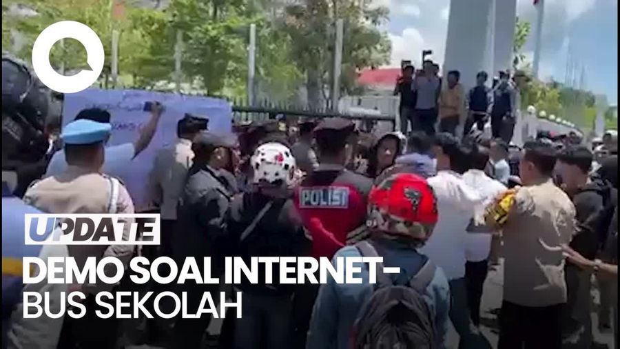 Demo di Kantor Walkot Palopo Ricuh, Massa-Satpol PP Saling Dorong